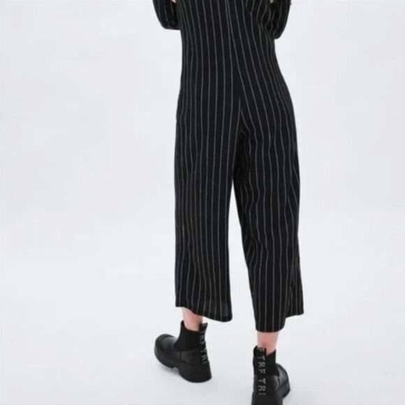 Zara V-Neck Stripe Relax Jumpsuit Small - Picture 4 of 10